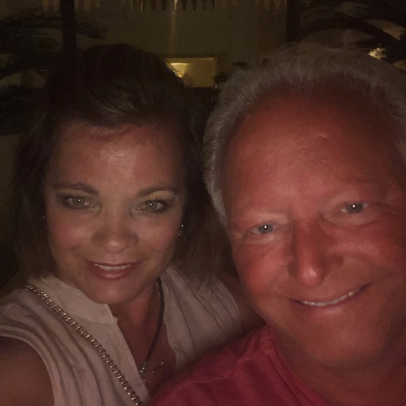 Meet your Posher, Dona - Picture 1 of 1